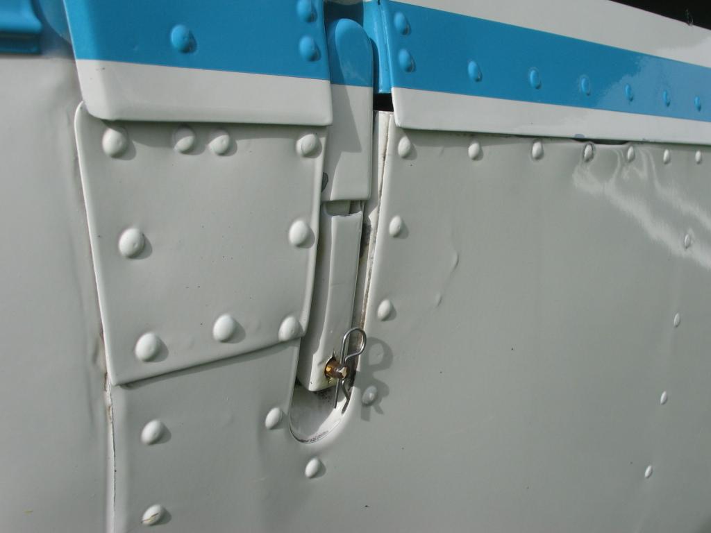 N7243Ncowlpin.JPG