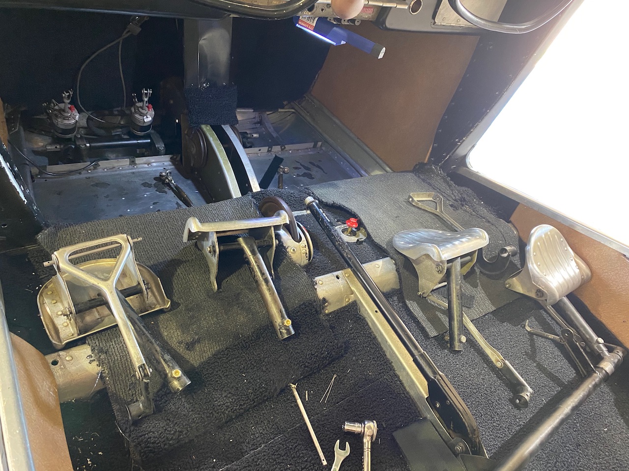 Cessna140DualBrakes1.jpg