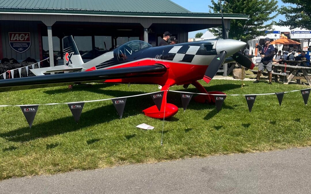 Extra 330SX Unveiled at EAA AirVenture