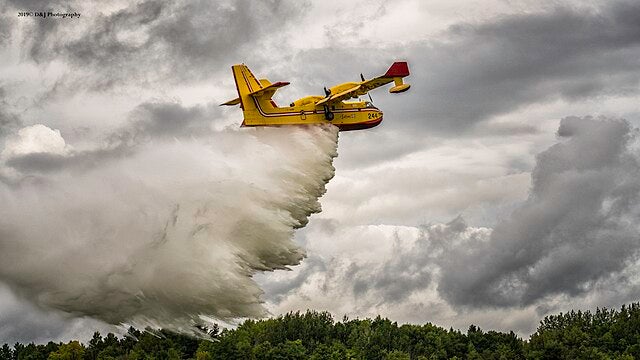 CL-415 Hits Drone As California Wildfires Trigger Massive Aerial Response 