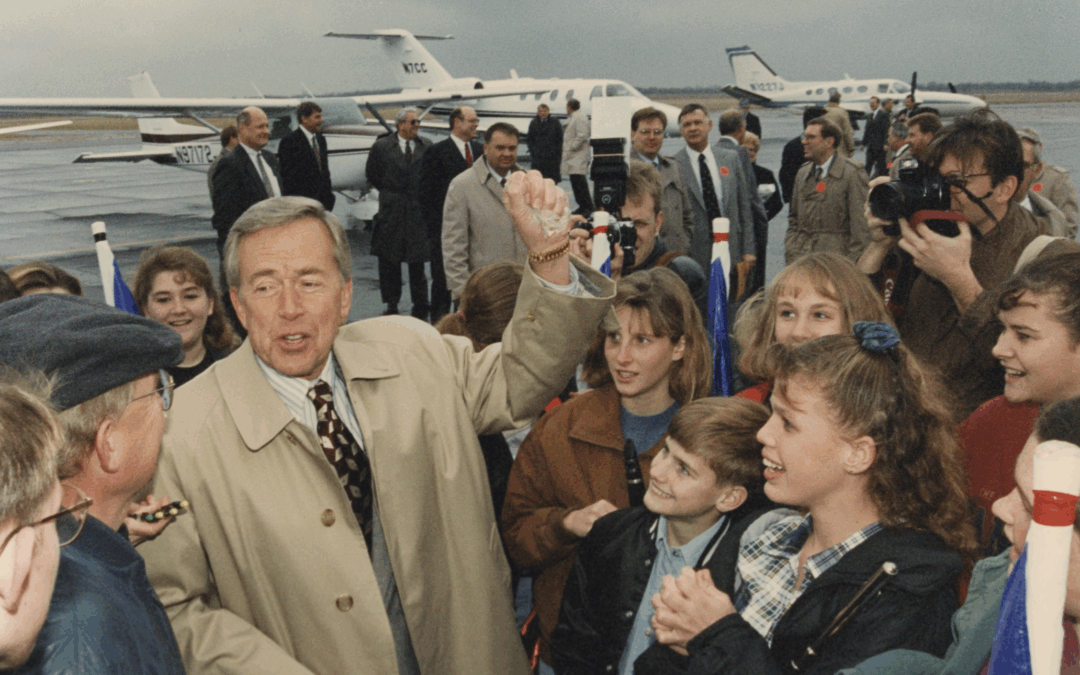 Former Cessna CEO Russ Meyer Jr. Dies at 93